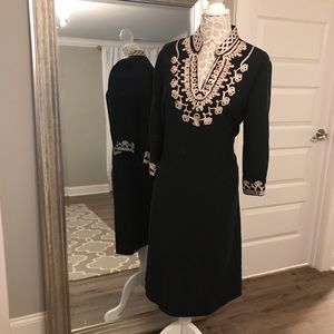 Sharon Young Size 12 Black and Gold Dress